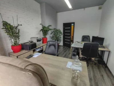 Sale of an apartment for office use, 130 sq.m, "Panorama on Pecers'k" residential complex