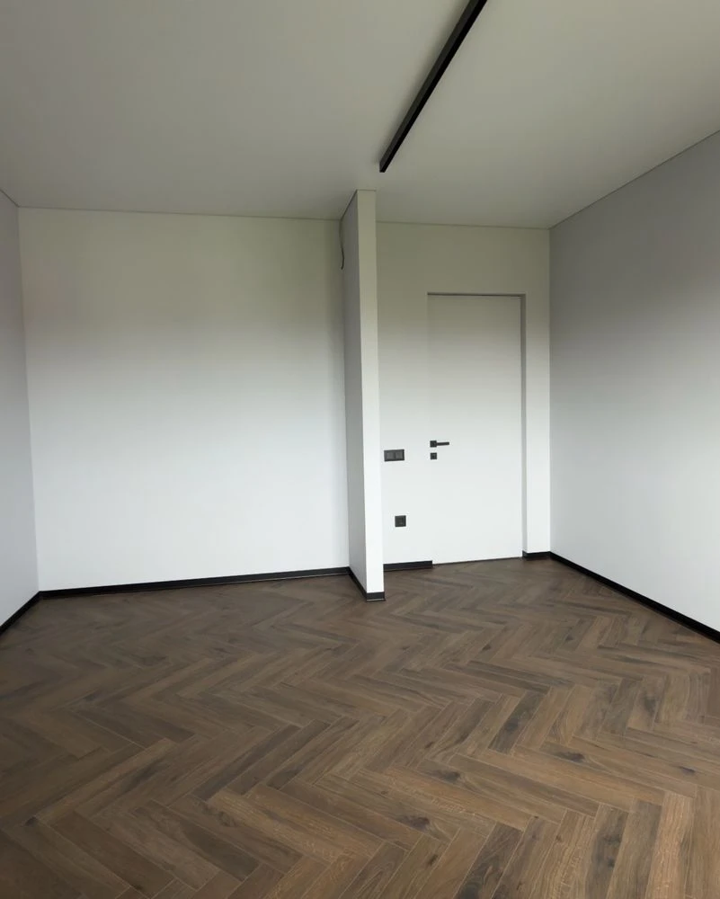 Sale of a stylish two-level 3-room apartment