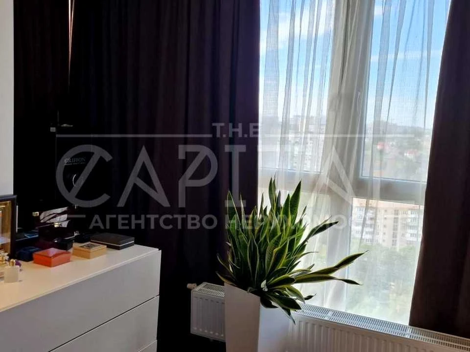 Квартира. Київ, Голосіївський просп.