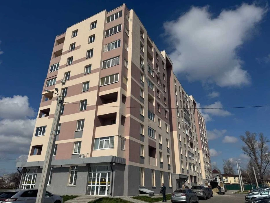 Selling a 1-room apartment in the Newton residential complex, new building, E-renovation