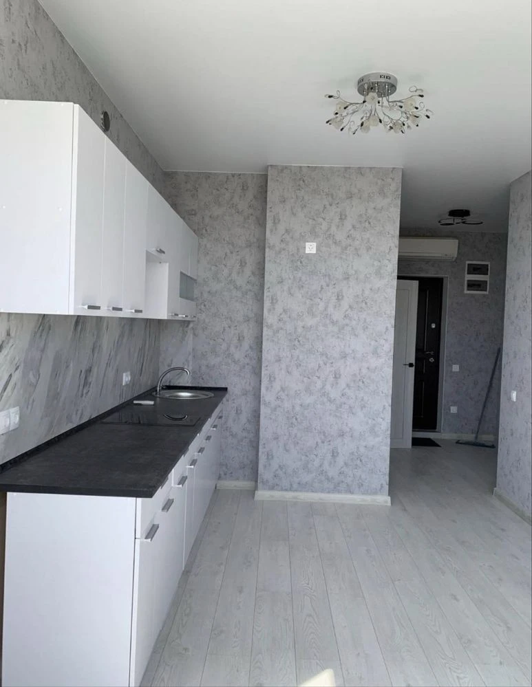 ЖК «Брюссель» — светлая квартира после ремонта, 43 м²