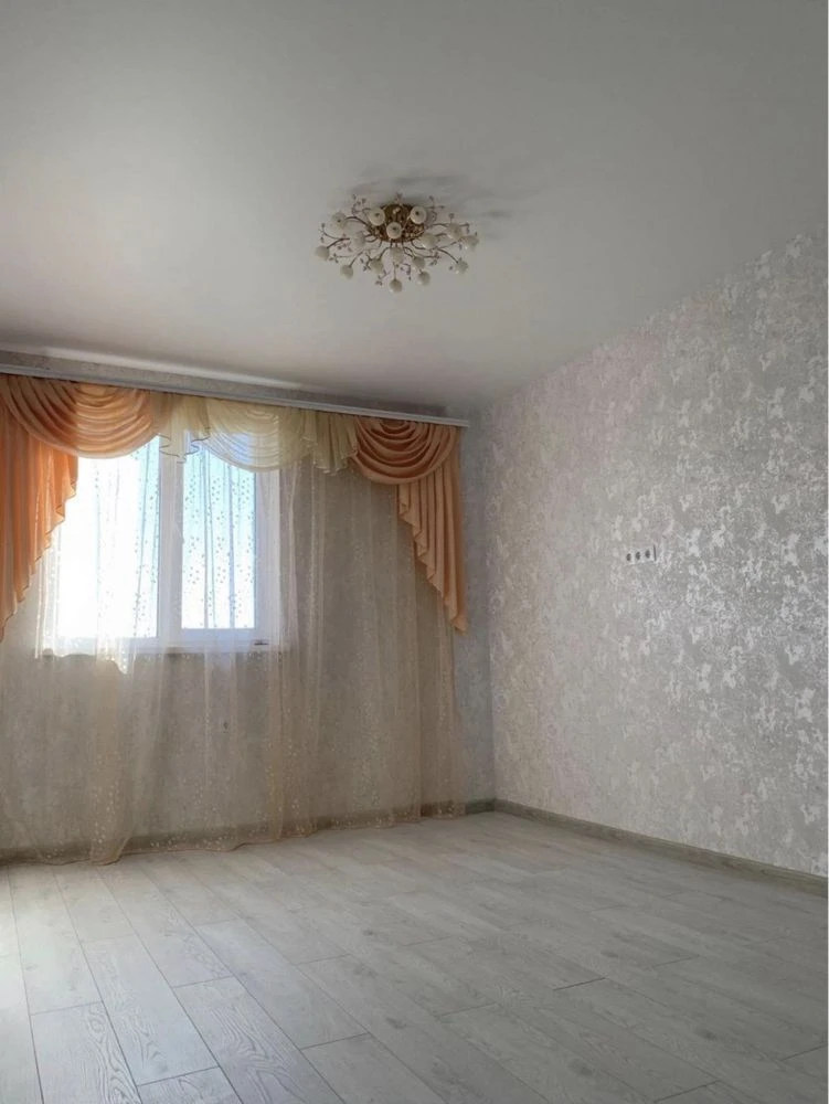 ЖК «Брюссель» — светлая квартира после ремонта, 43 м²