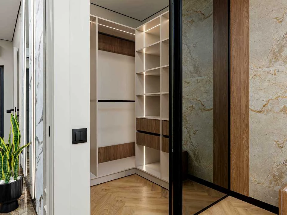 Apartment. Lviv, Kulparkivska St.