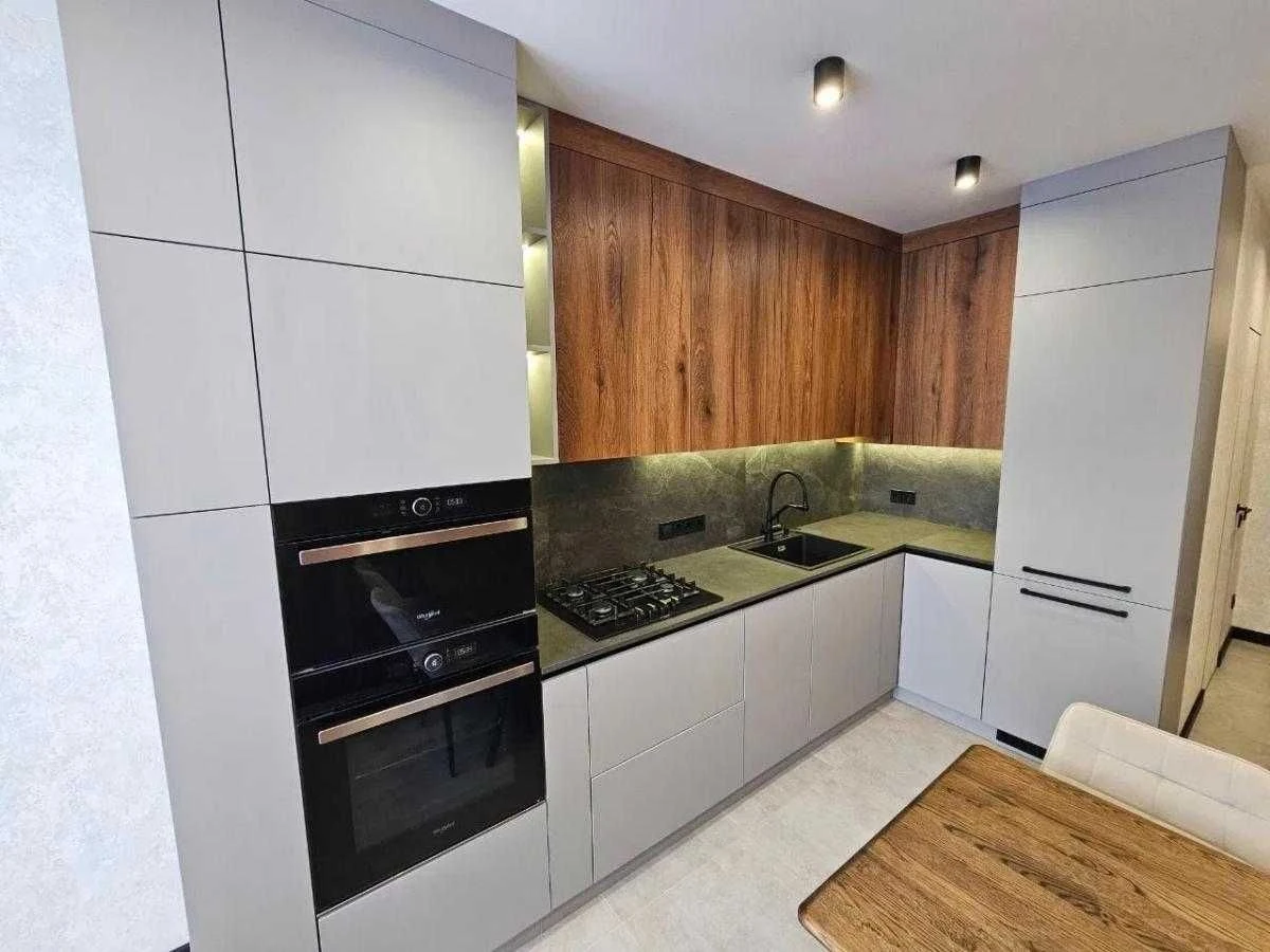 Sale of 1-room apartment, RENOVATED 9/9 floors, 43/31/12m². ЖК Горгани, St. Стрийська 115000$