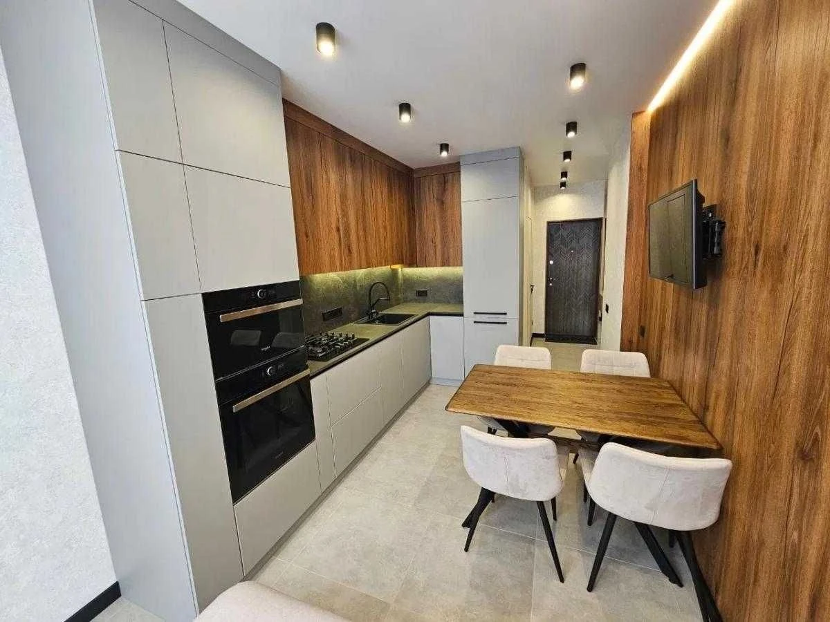 Sale of 1-room apartment, RENOVATED 9/9 floors, 43/31/12m². ЖК Горгани, St. Стрийська 115000$