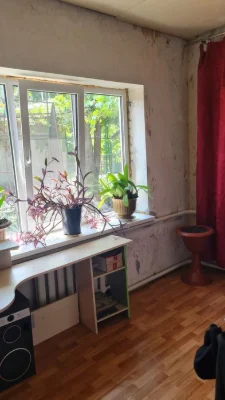Продам дом на большом участке 14 сот на Ленпоселке.
