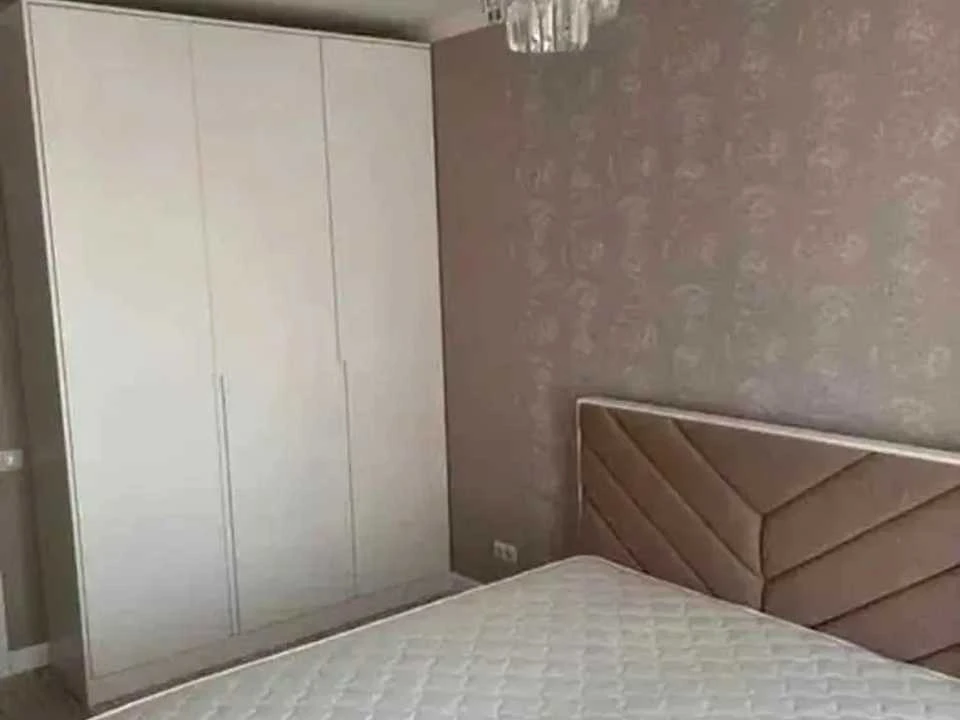 Квартира. Киев, улица Митрополита Андрея Шептицкого