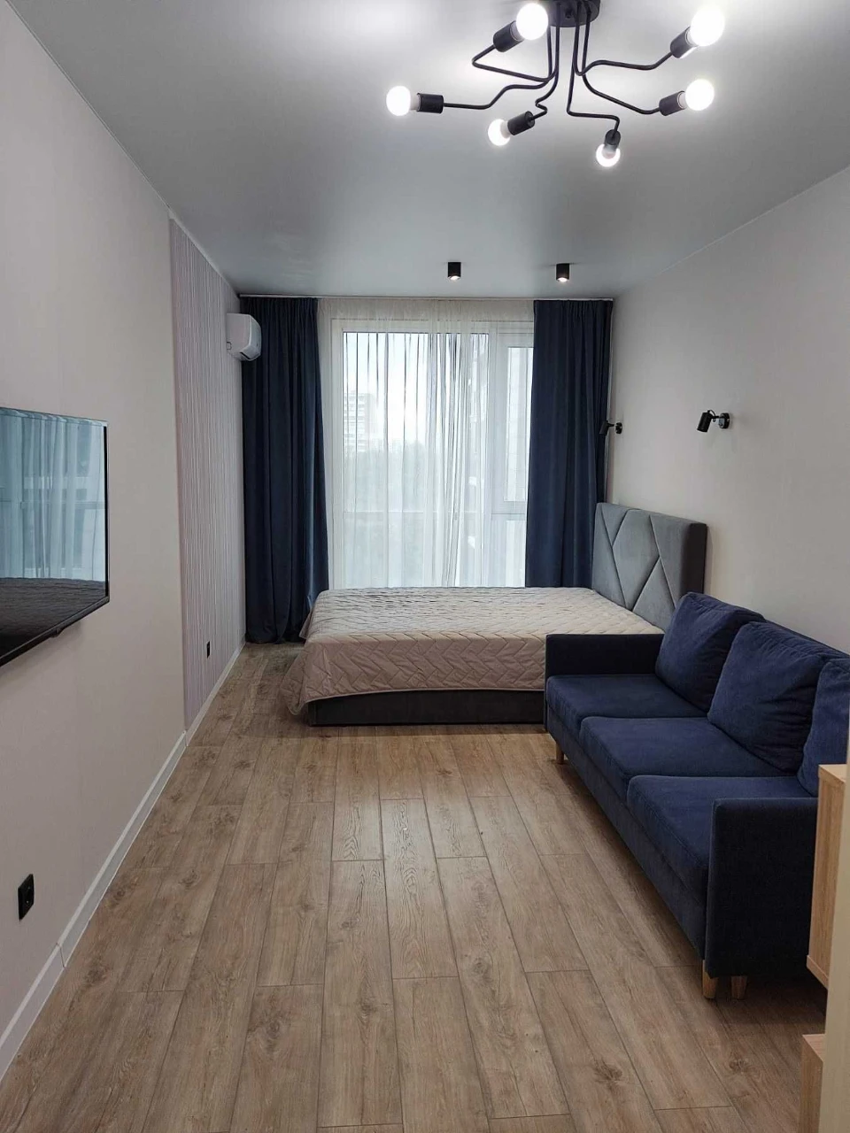 Sale of 1-room apartment in the Autograph residential complex. No commission.