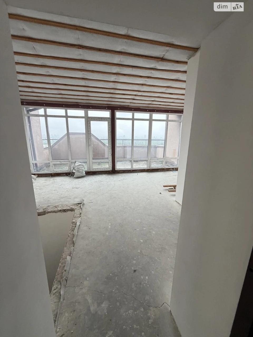 Apartment for Sale, Bikovskye