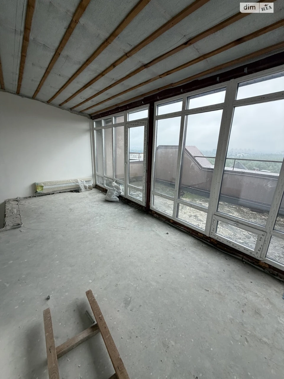 Apartment for Sale, Bikovskye