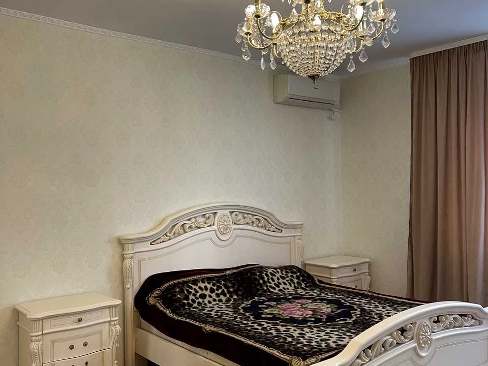 Квартира. Одеса, Тополина вулиця