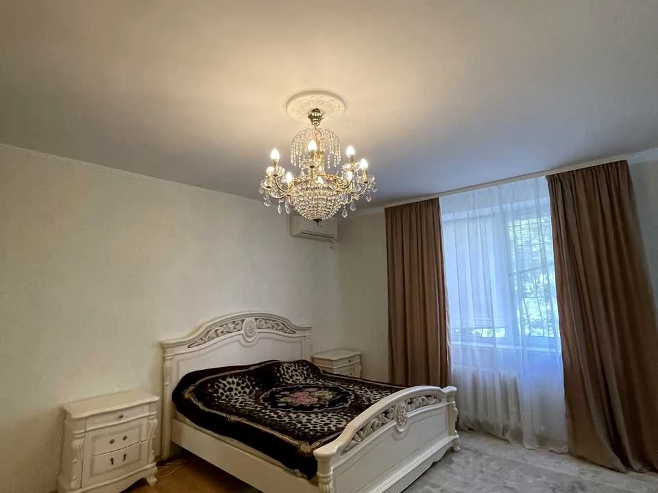 Квартира. Одеса, Тополина вулиця