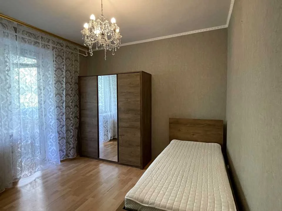 Квартира. Одеса, Тополина вулиця