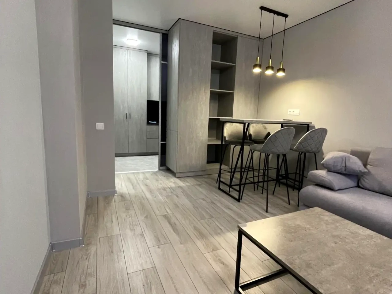 Сдается 2-комнатная квартира 56 м² на 18 этаже