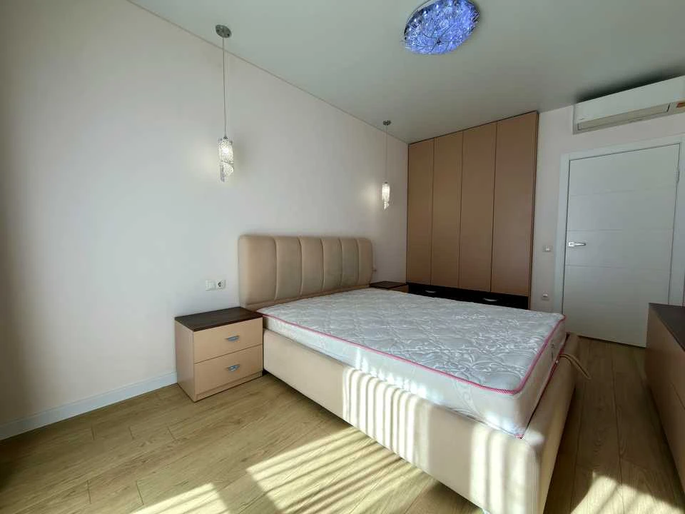 Квартира. Київ, Митрополита Василя Липківського вул.