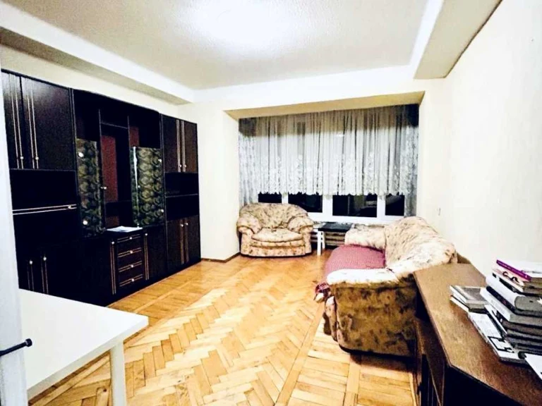 Apartment. Kyiv, Metrofana Dovnar-Zapolsky St.