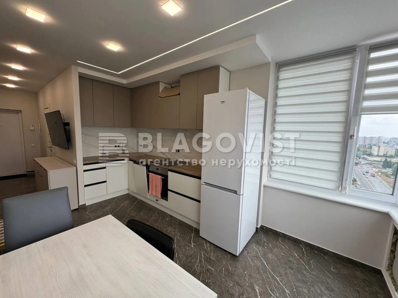 Продаж квартири вул. Рейгана Рональда (Драйзера Теодора) 40