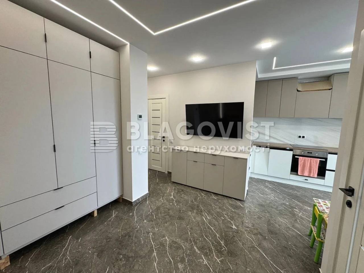 Продаж квартири вул. Рейгана Рональда (Драйзера Теодора) 40