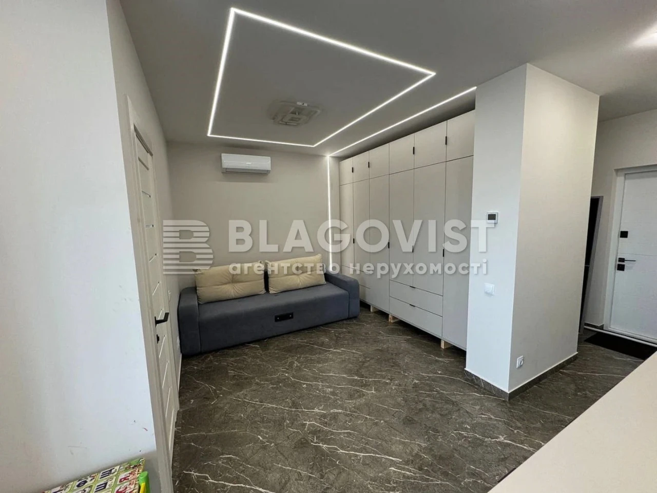 Продаж квартири вул. Рейгана Рональда (Драйзера Теодора) 40