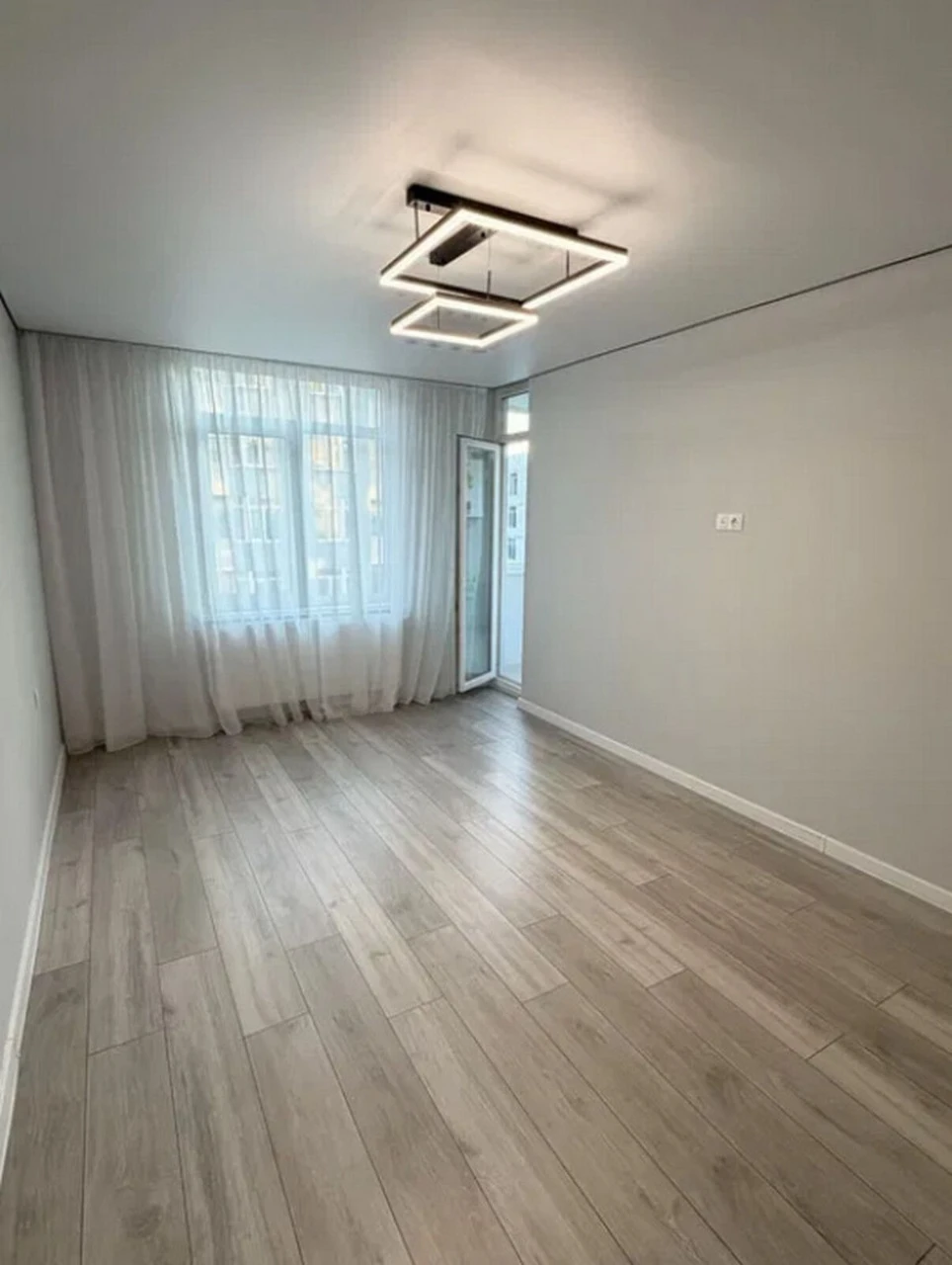 Продаж 2к квартири, 58 кв.м., вул. Київська
