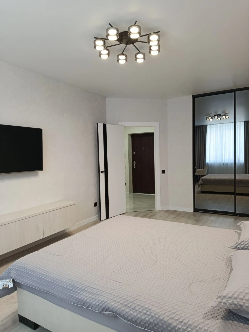 Продаж 1-к квартира Озерна, вулиця Кармелюка, зупинка Агора,