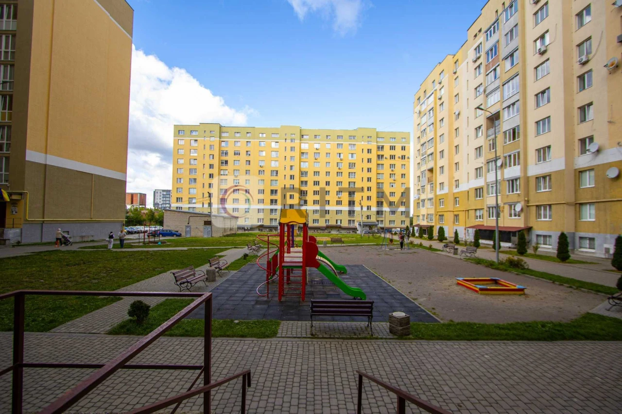 Продажа однокомнатной квартиры на Левандівке, ул. Роксоляны.