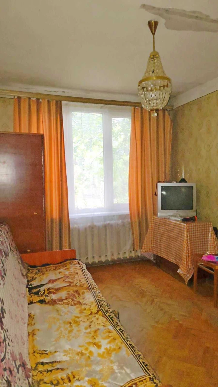 Продам 2 ком квартиру Павлово Поле к-т Довженко метро 23 Авг