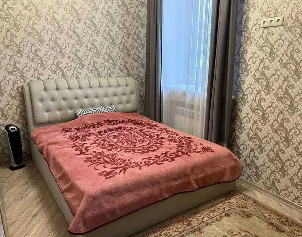 Продам 2-к. м. Бекетова | Центр | Алчевських