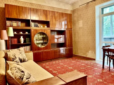 For sale 3 rooms. Stalinka KhTZ/ Mira st., 20