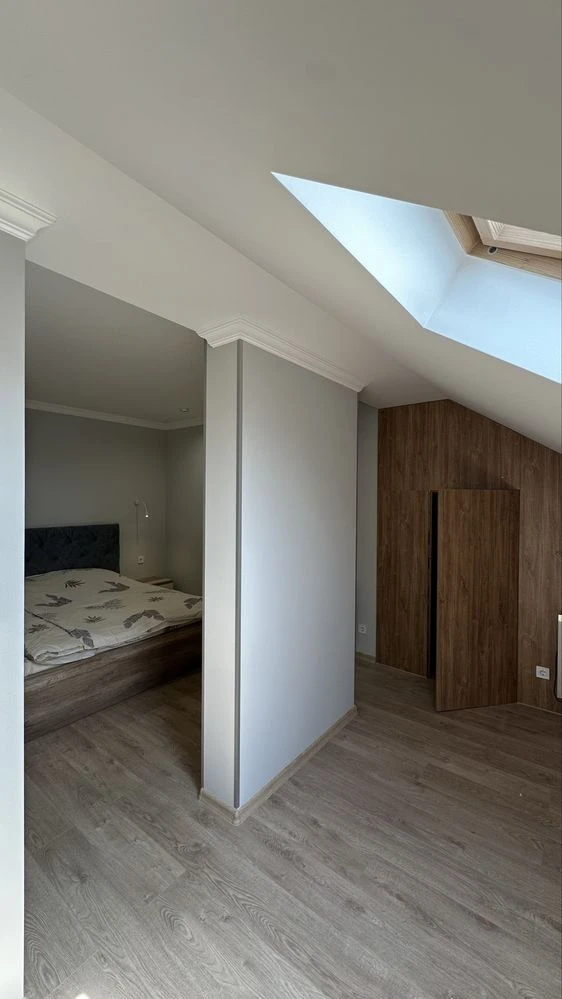 Продам 3 кімнатну Квартиру з власним Гаражем. Новобудова.