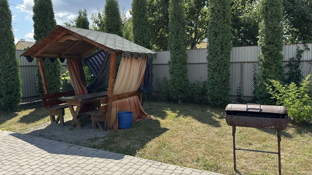 Продам 3 кімнатну Квартиру з власним Гаражем. Новобудова.