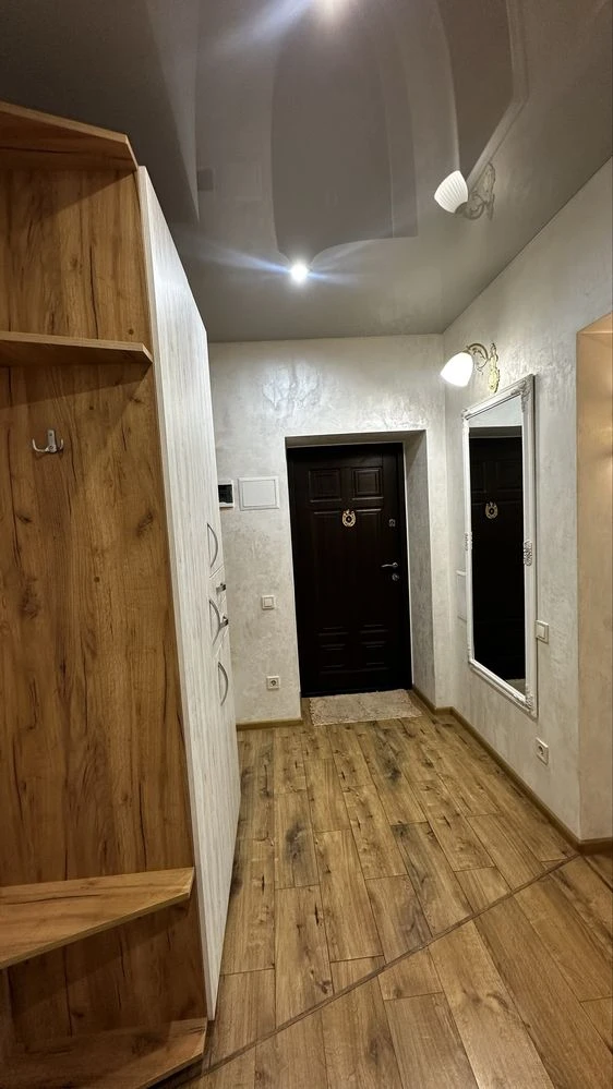 Продам 3 кімнатну квартиру Щасливе Газове опалення