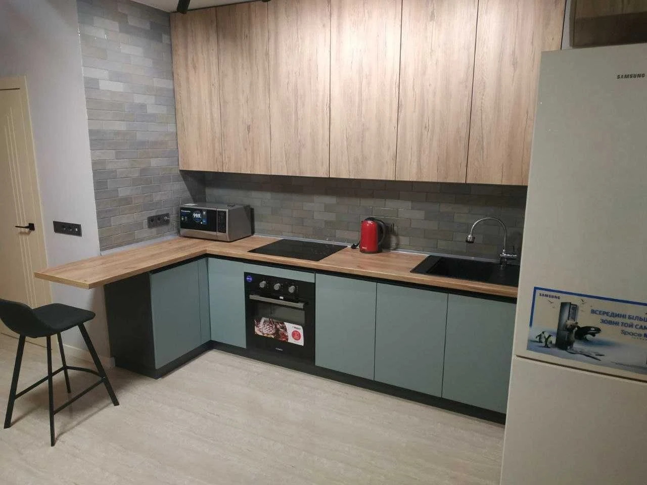 Продам 1-кімнатну квартиру, ЖК "Метрополіс", 43 м², з ремонтом, у Голосіївському районі
