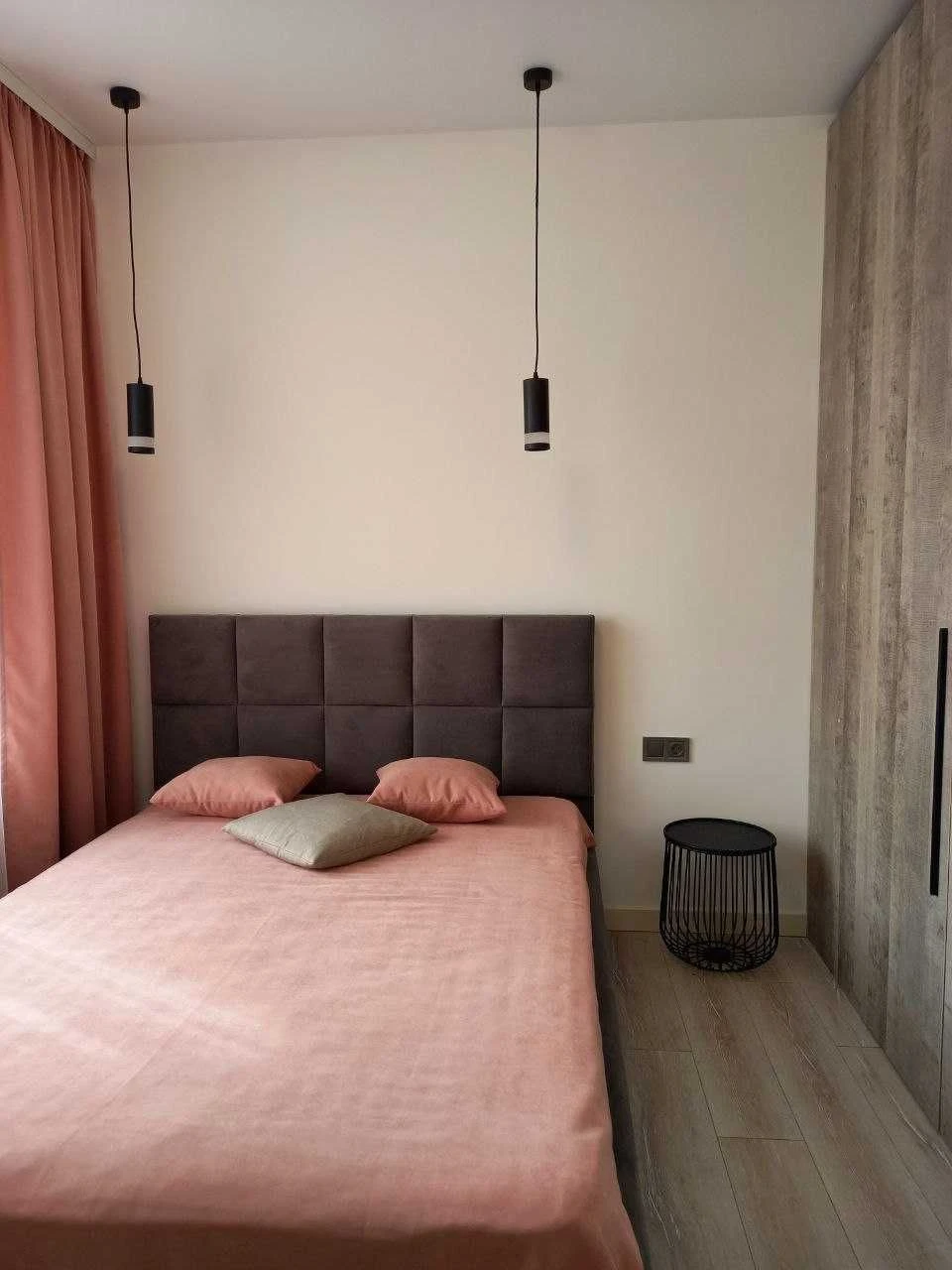 Продам 1-кімнатну квартиру, ЖК "Метрополіс", 43 м², з ремонтом, у Голосіївському районі