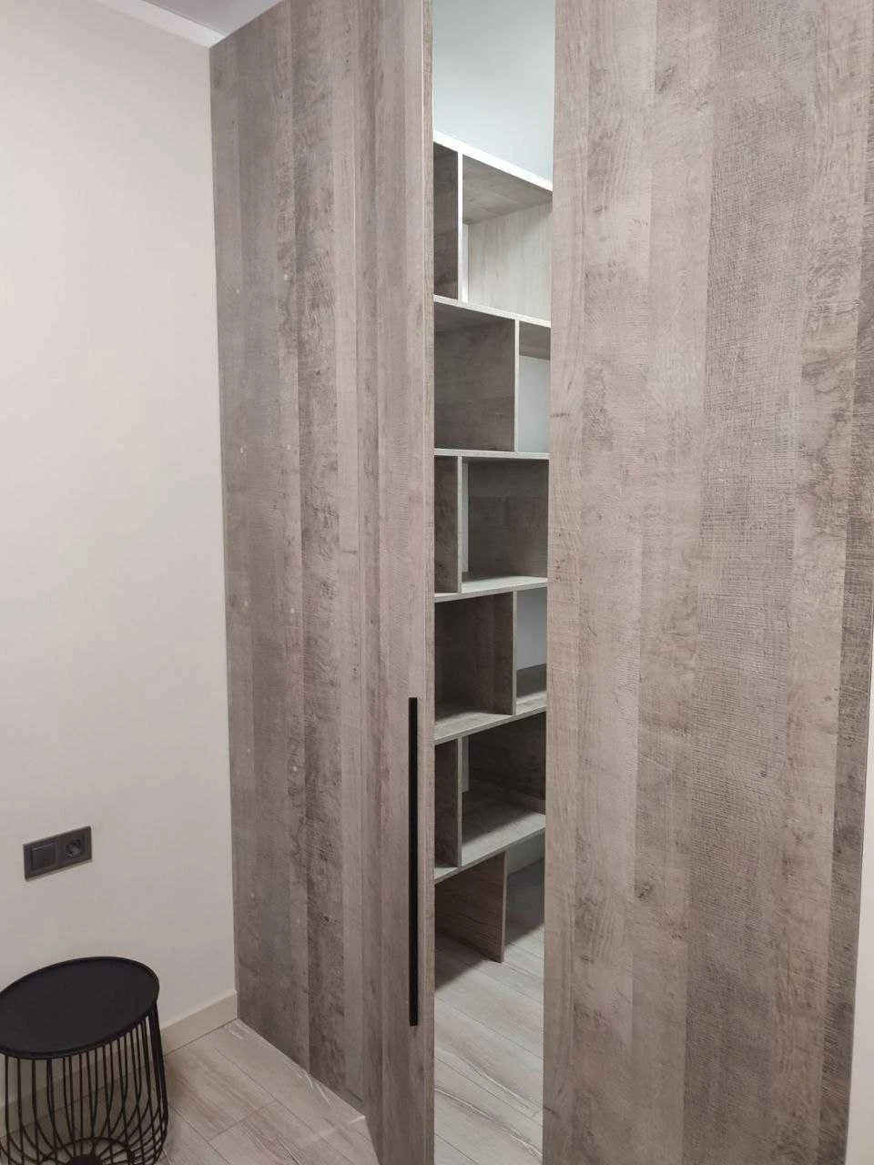 Продам 1-кімнатну квартиру, ЖК "Метрополіс", 43 м², з ремонтом, у Голосіївському районі