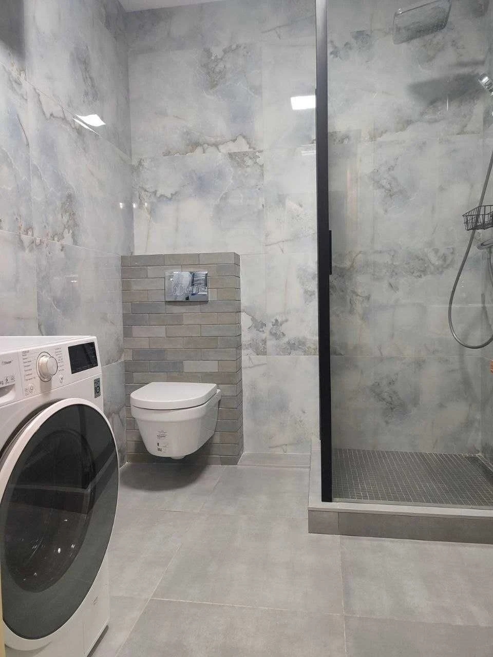Продам 1-кімнатну квартиру, ЖК "Метрополіс", 43 м², з ремонтом, у Голосіївському районі
