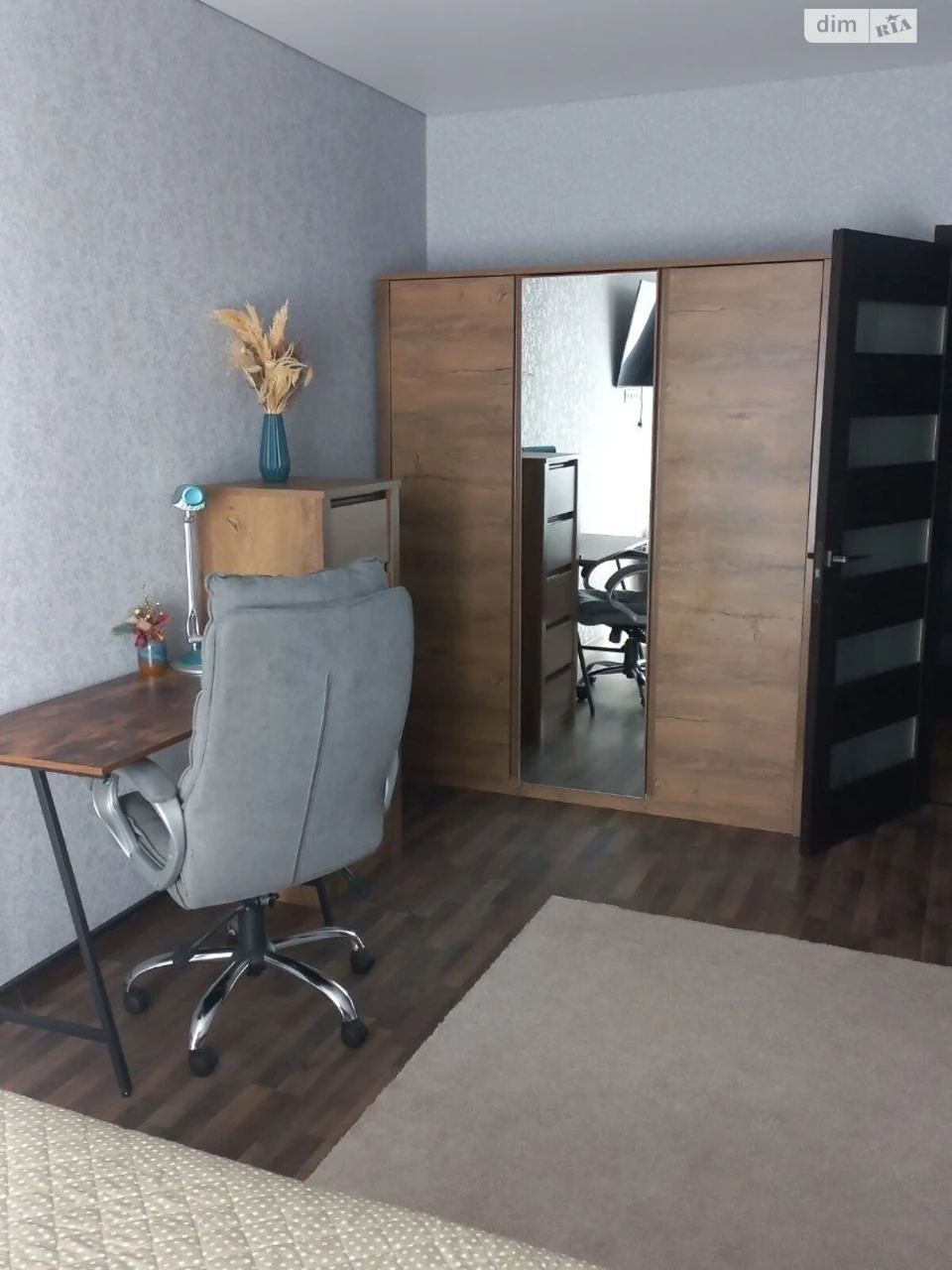 Long-Term Rental Apartment in a Complex