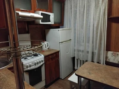 Продам 1 ком на пр.А.Поля ,возле Славутича ,верх Кирова