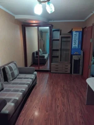 Продам 1 ком на пр.А.Поля ,возле Славутича ,верх Кирова