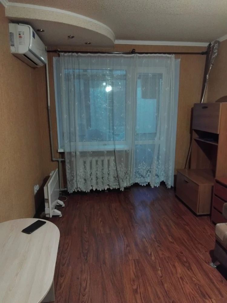 Продам 1 ком на пр.А.Поля ,возле Славутича ,верх Кирова