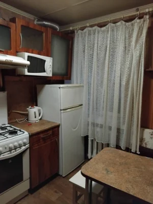 Продам 1 ком на пр.А.Поля ,возле Славутича ,верх Кирова