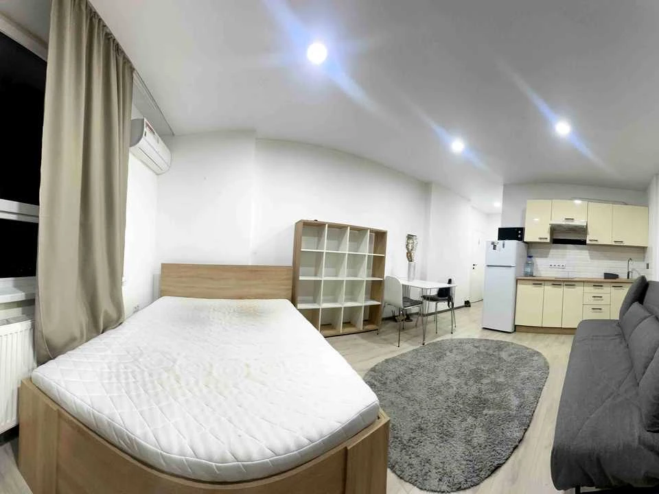 One-room apartment. Kyiv, Mykhola Bazhana Prospect