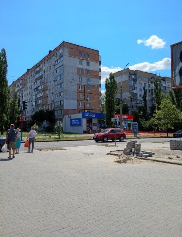 For Sale: 3-room apartment in the City Center.