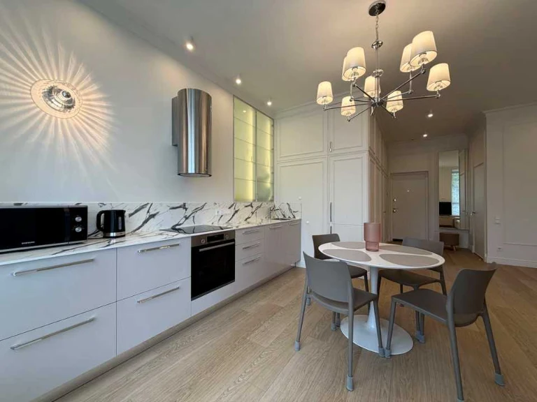 Apartment. John McKenna Street, Kyiv