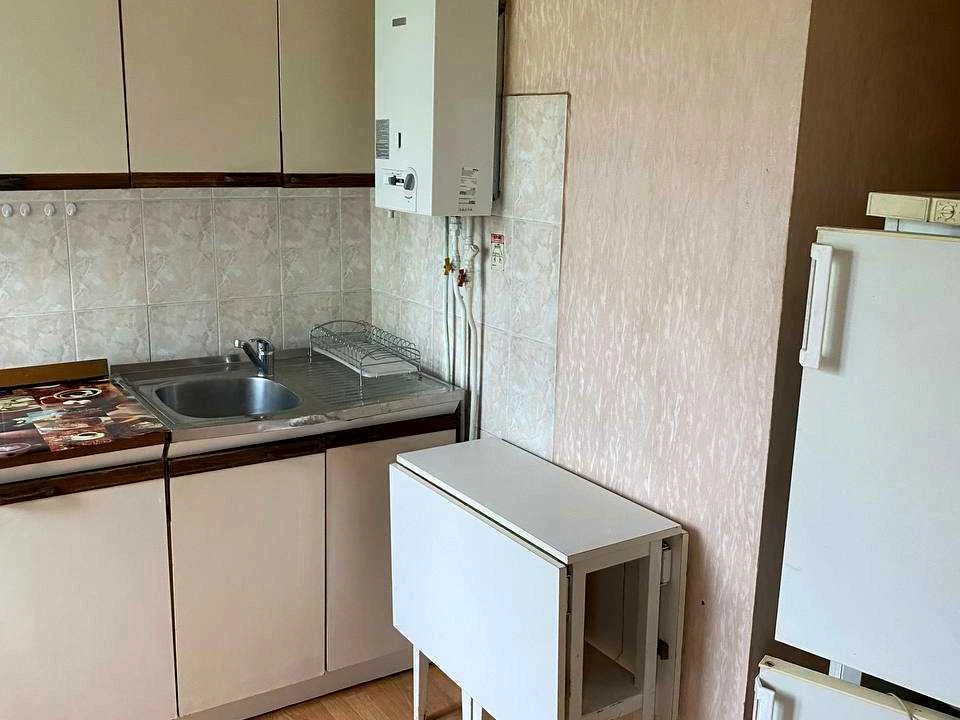 Квартира. Київ, Стадіонна вул.