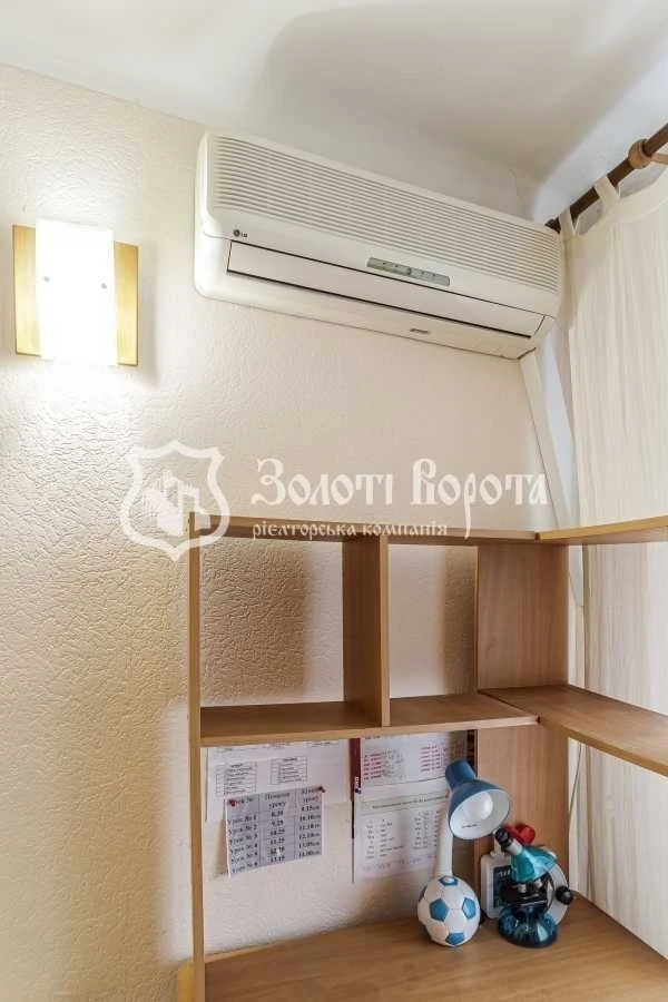 3-room apartment for sale 56.2 m², Verkhovna Rada Blvd., 22