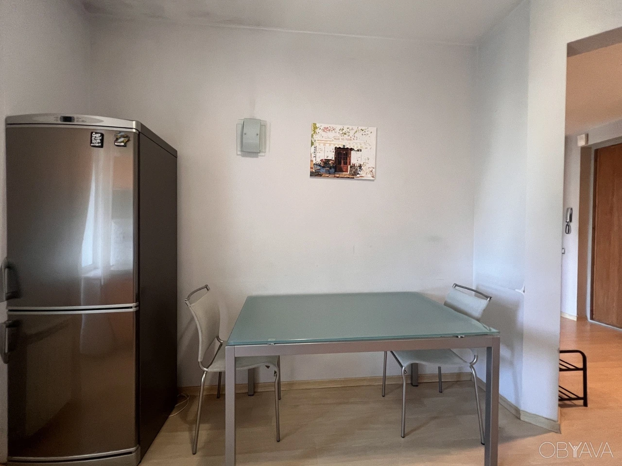 Продаётся 1-комнатная квартира, евроремонт, улица Семьи Праховых