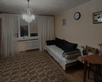 Продам просторную 2х комн.кв.на Небесной Сотни/ Сити-центр,б