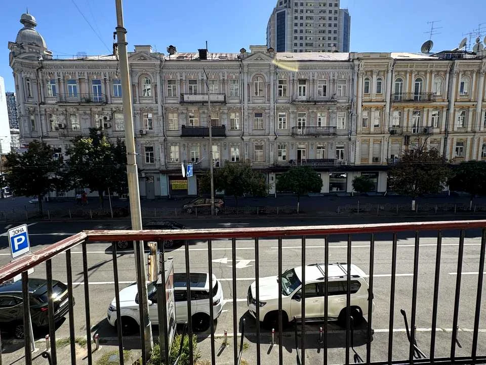Квартира. Київ, Велика Васильківська вул.