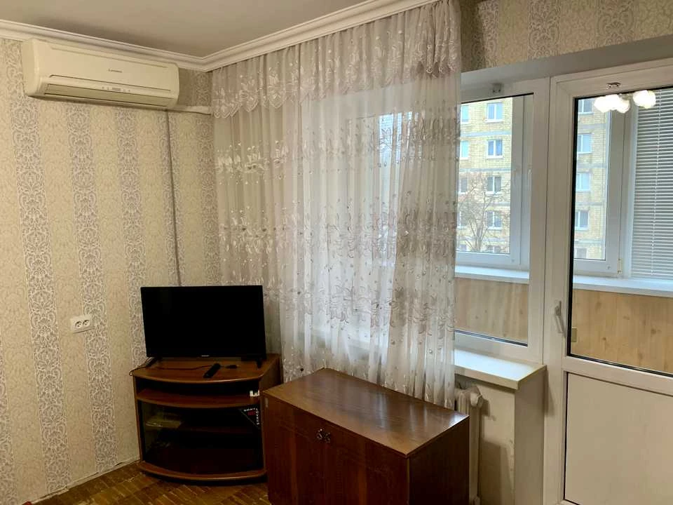 Квартира. Київ, Новоукраїнська вул.